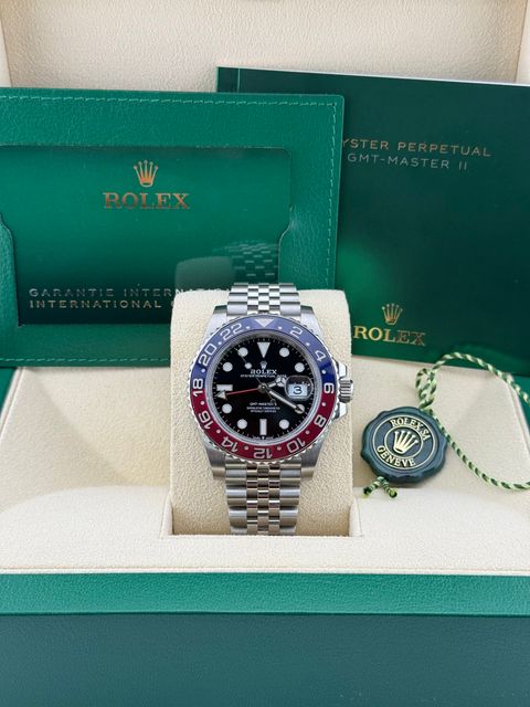 Rolex GMT Master II 126710 BLRO Image 2